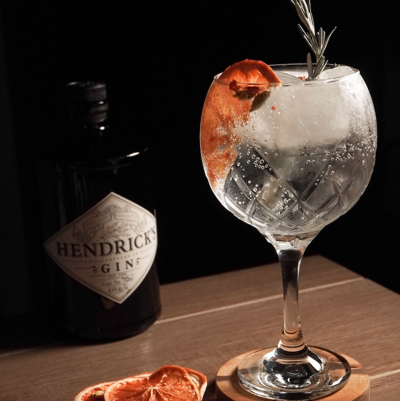 Enkis Barberia Cocteleria 